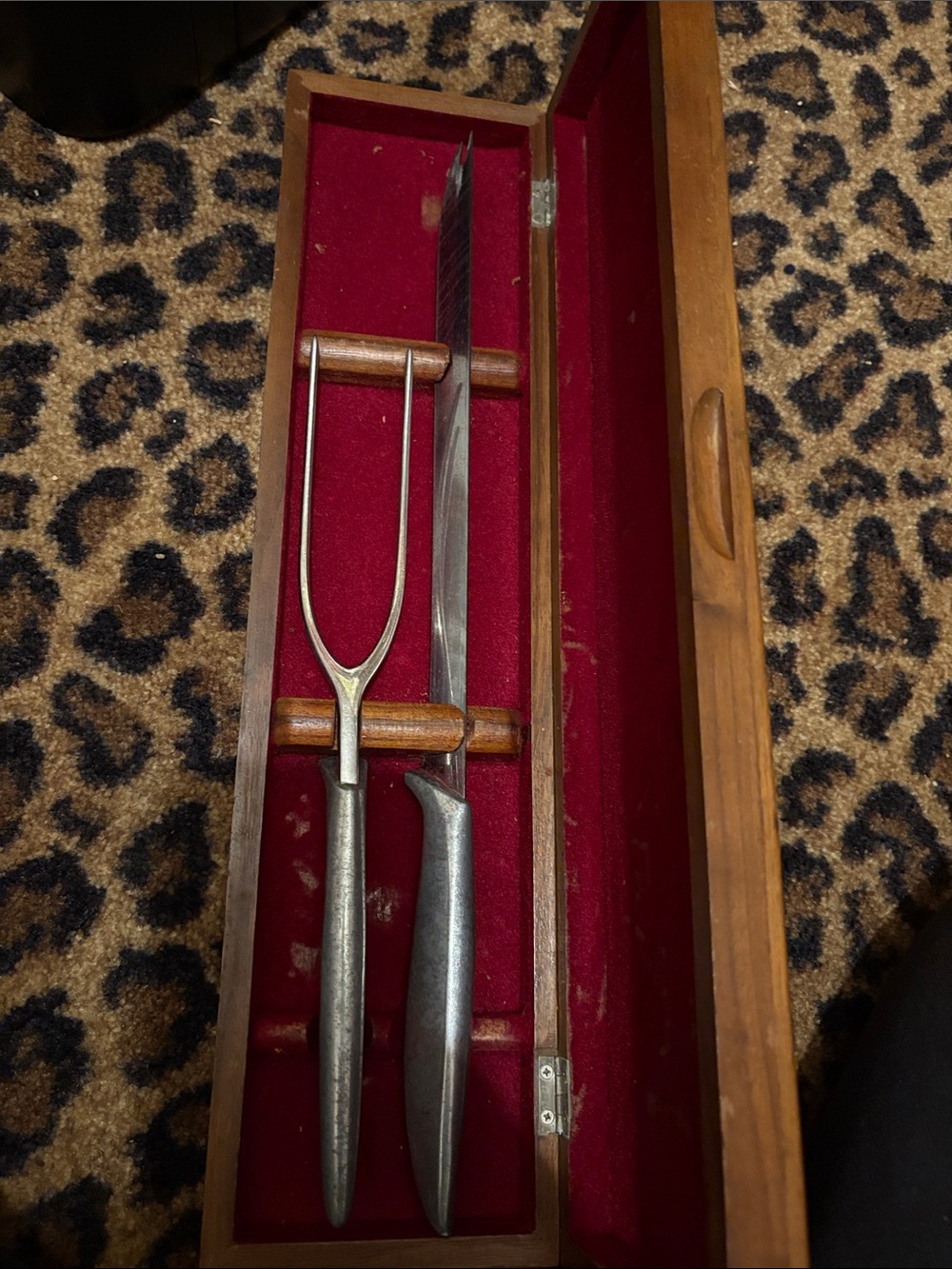 Gerber Legendary Vintage Blades Carving Set with Silver Carving Fork and Knife
